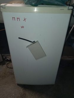 Mini Refrigerator 