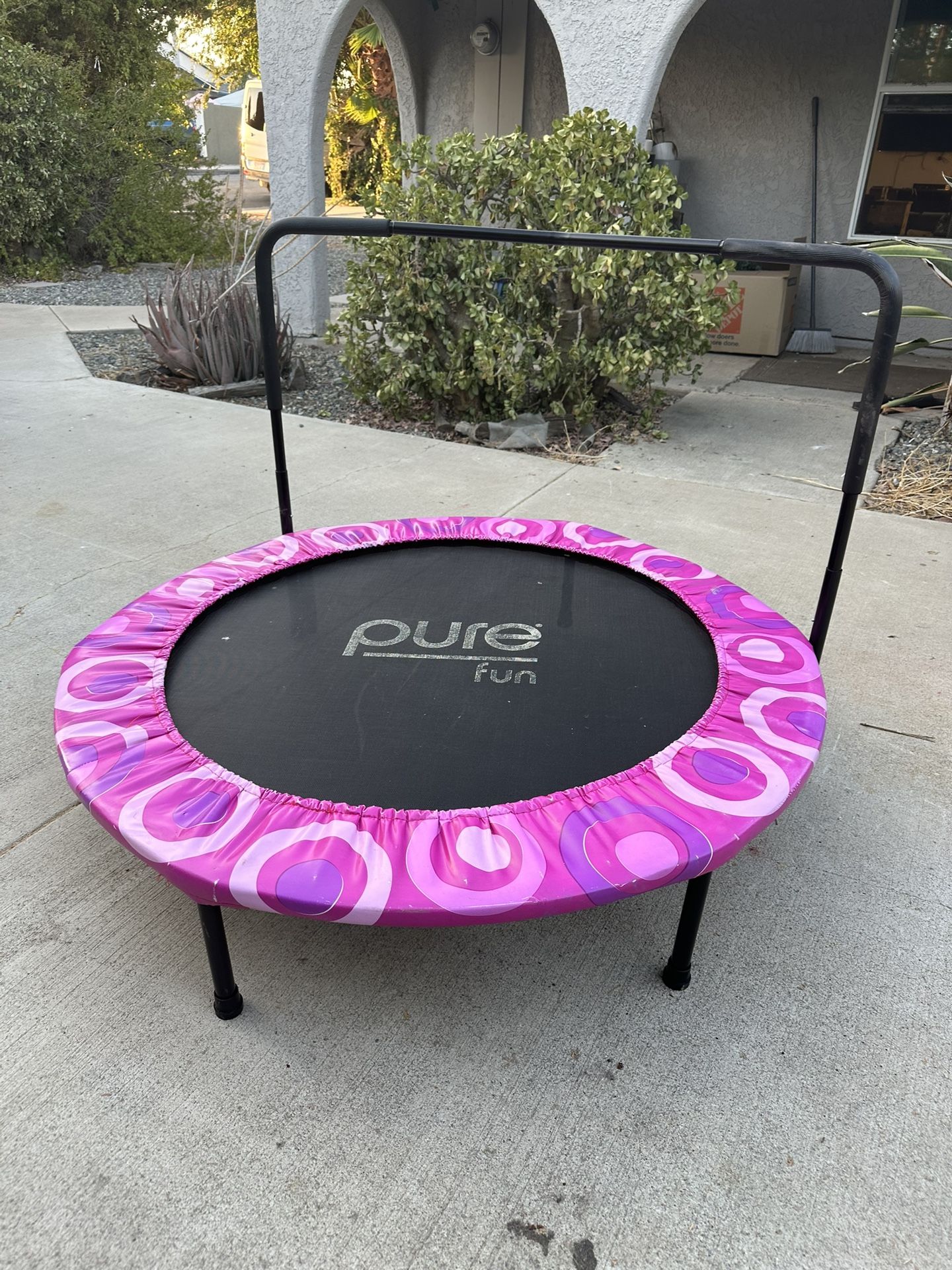 Trampoline