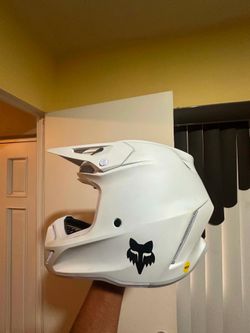 Fox V3 Helmet