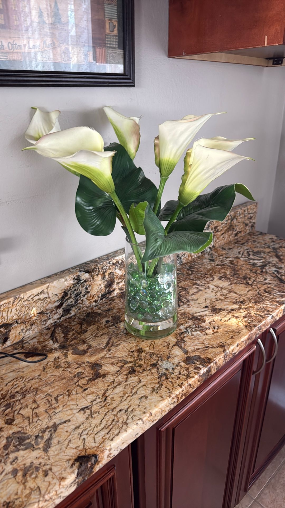 Calla Lily Plant In Vase artificial