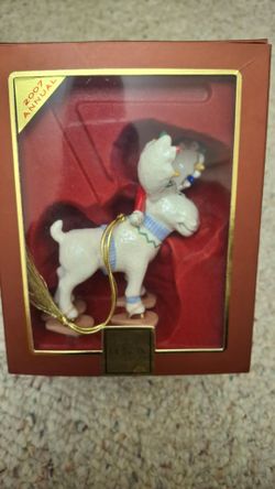 Lennox 2007 Merry Mooseshoes ornament