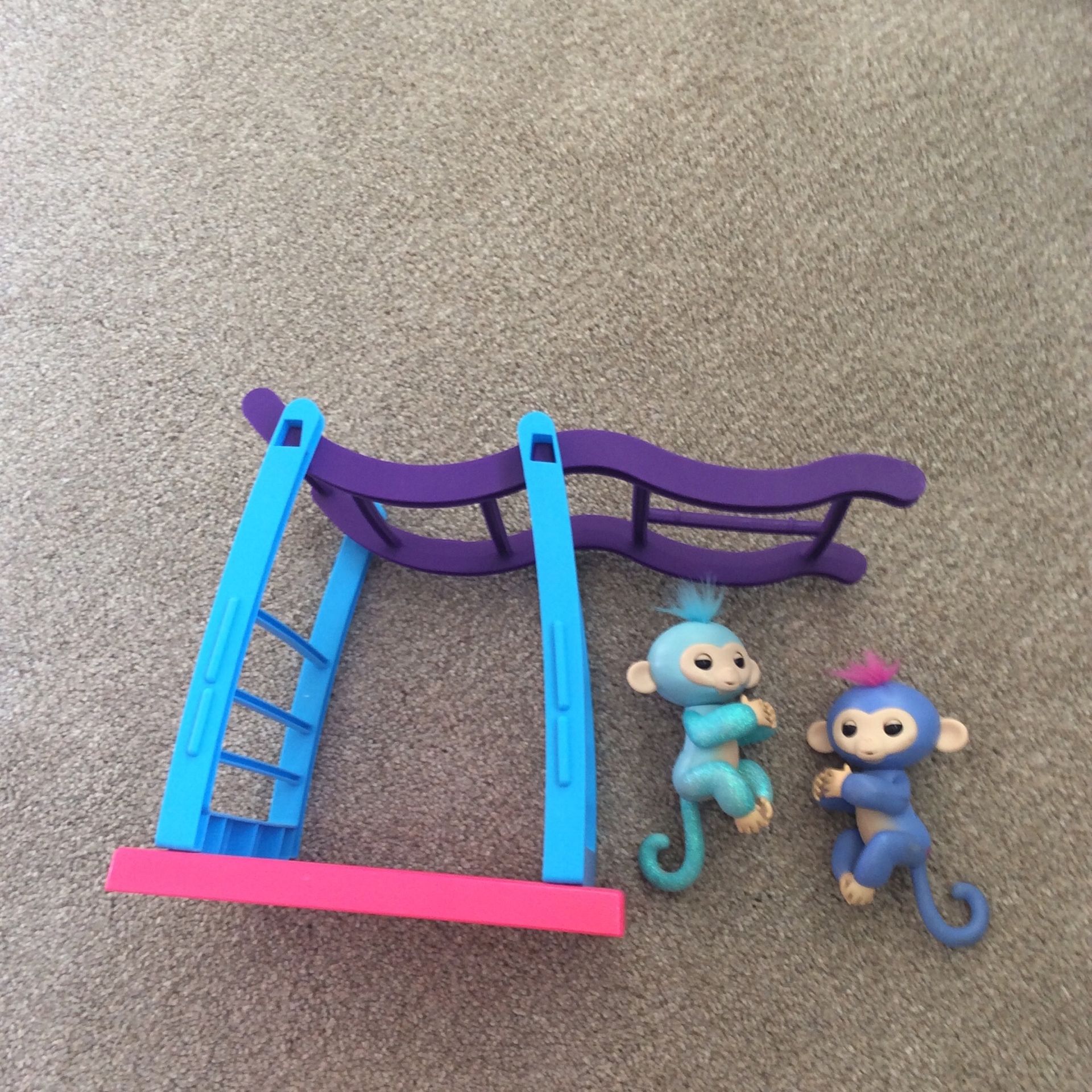 Fingerling Play set With Two Fingerlings