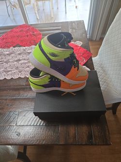 Jordan 1 Mid Se "Volt/black/vivid Orange" Kids Shoe