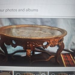 Vintage AMERICAN Eagle table.