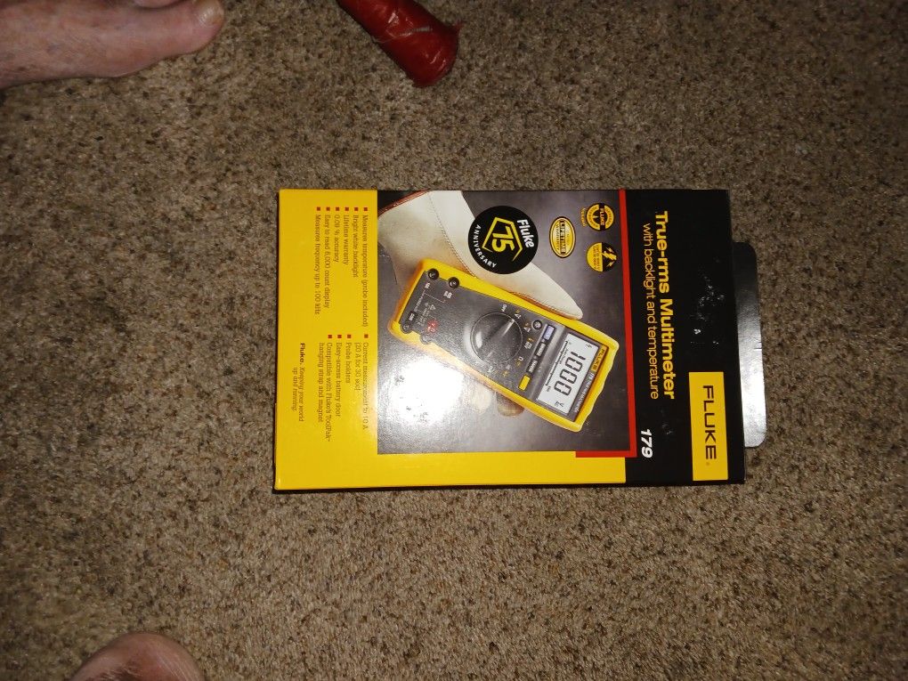 FLUKE 179 True-rms Multimeter