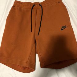 Brown Nike tech fleece shorts