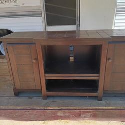 Real Wood TV Cabinet $20 Cash 