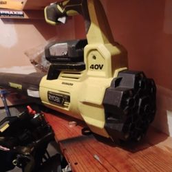 Ryobi 40 V Brushless Whisper Series Leaf Blower W/Battery