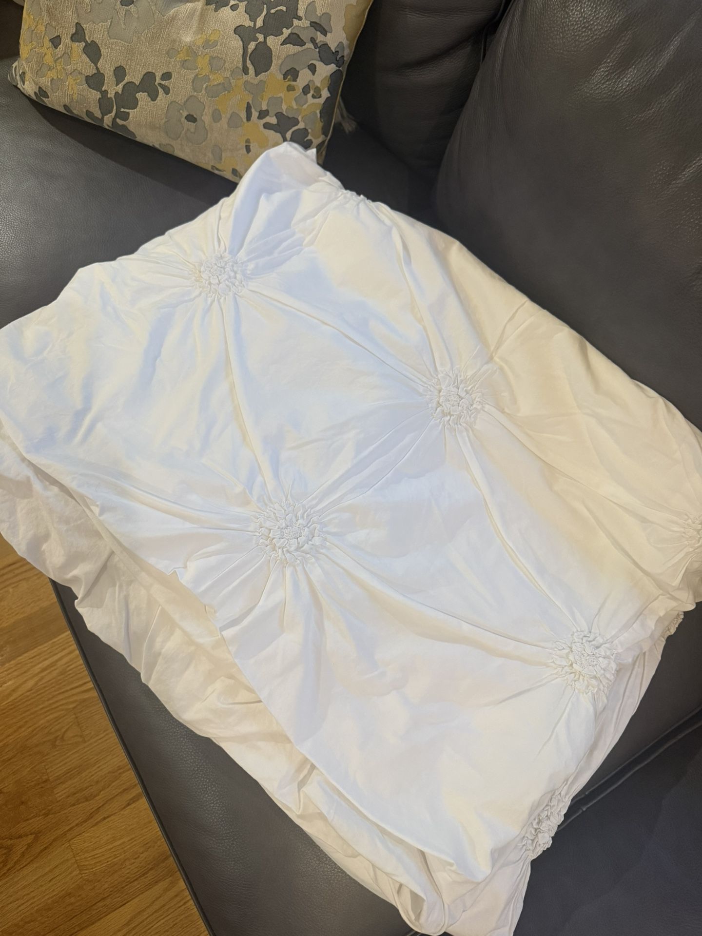 White Floral Pottery Barn Duvet Cover