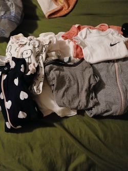 Newborn girl clothes
