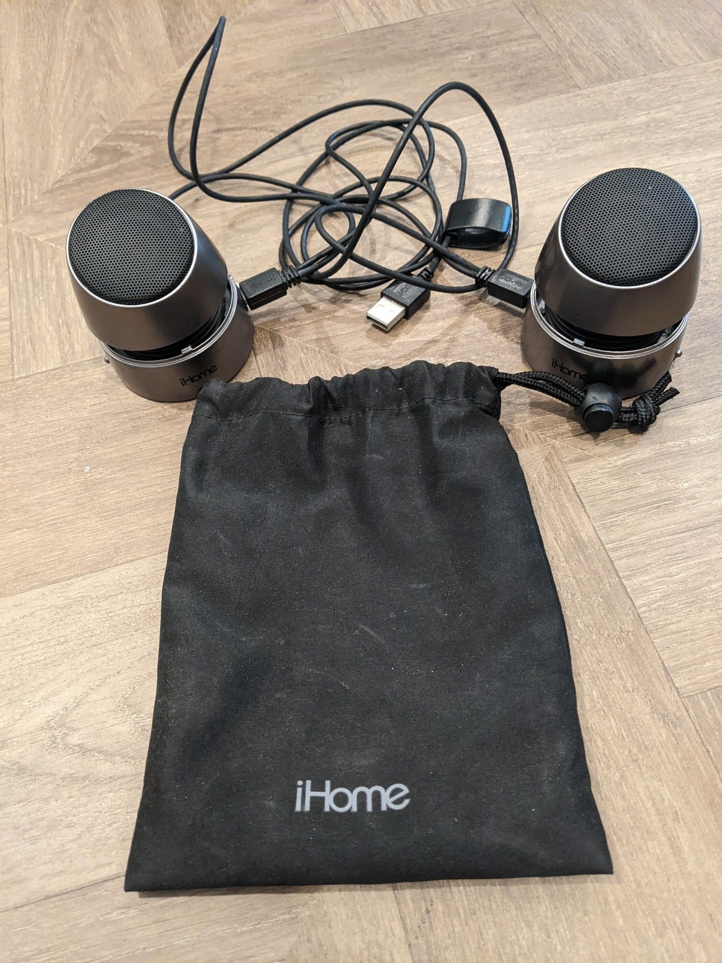 iHome iHM79 Rechargeable Mini Speakers