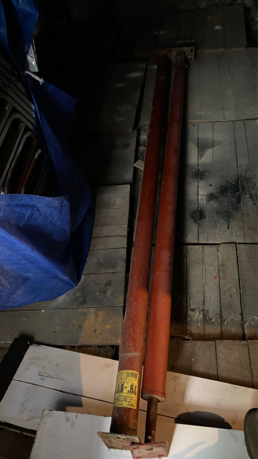 Floor jacks