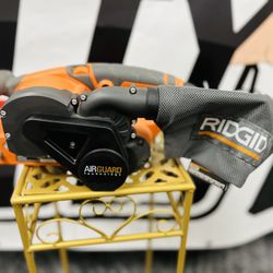 Ridgid 6.5 Amp Corded 3 in. x 18 in. Heavy-Duty Variable Speed Belt Sander with AIRGUARD Technology. 