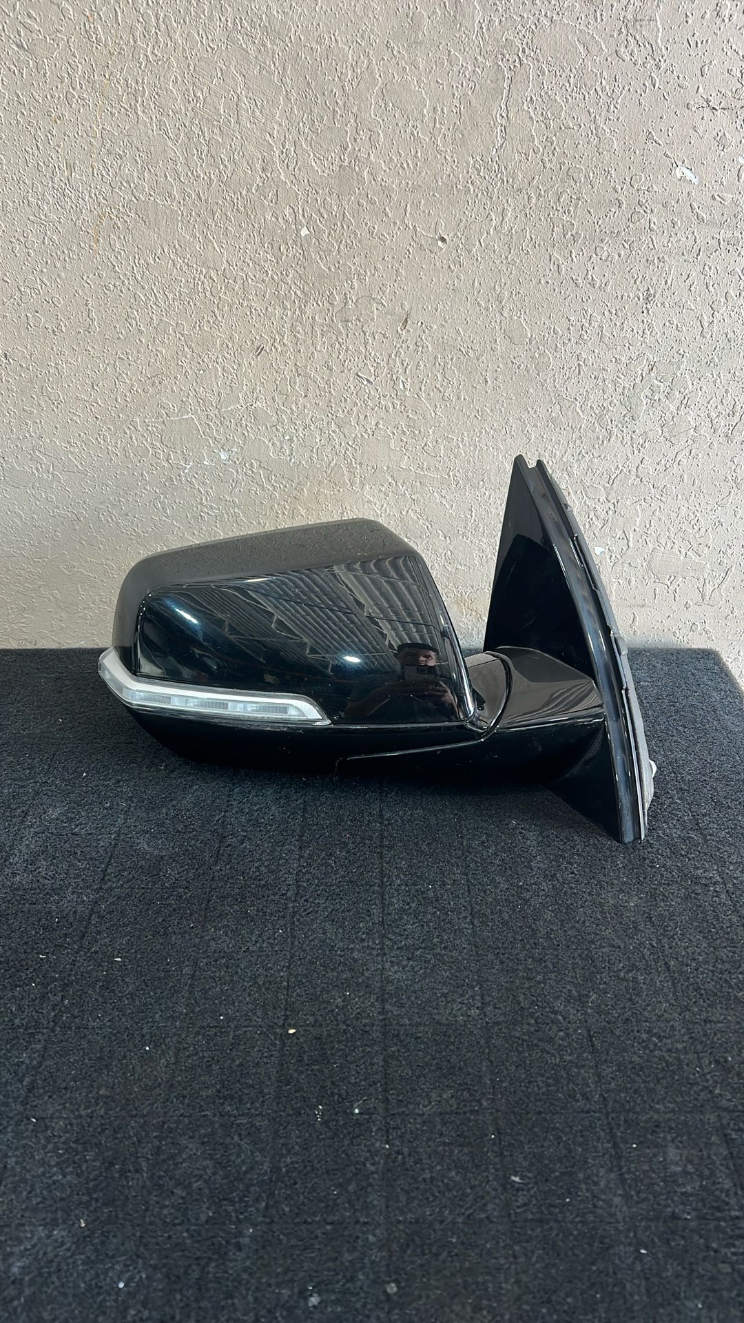 (107) 18-21 Chevy Chevrolet Traverse Right Mirror With Camera 2018 2019 2020 2021