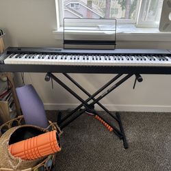 Korg D1 Digital Piano Bundle