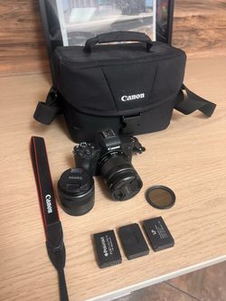 Canon M50 w/ two lenses