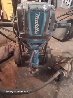 Makita Jack Hammer