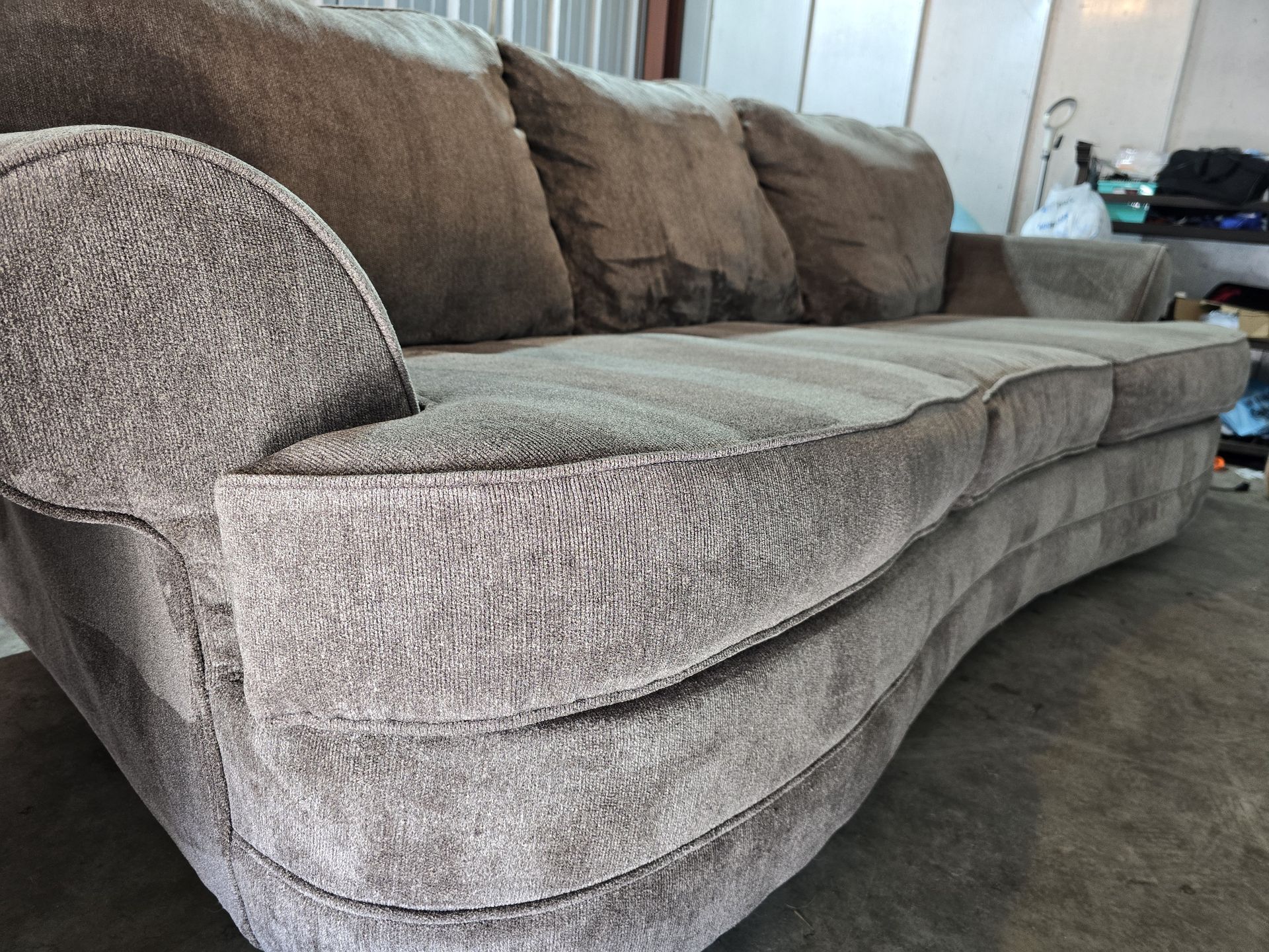 Free delivery! Sofa set - deep cleaned!