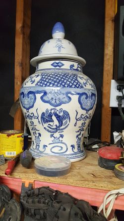 Blue and white jar