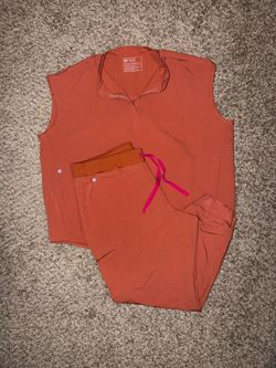 FIGS Scrub Set