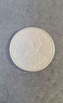 Vintage 1979 25 Centavous Piece