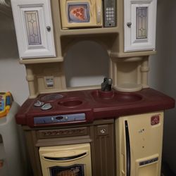 Step 2 Kitchen 