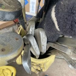 Golf Clubs 