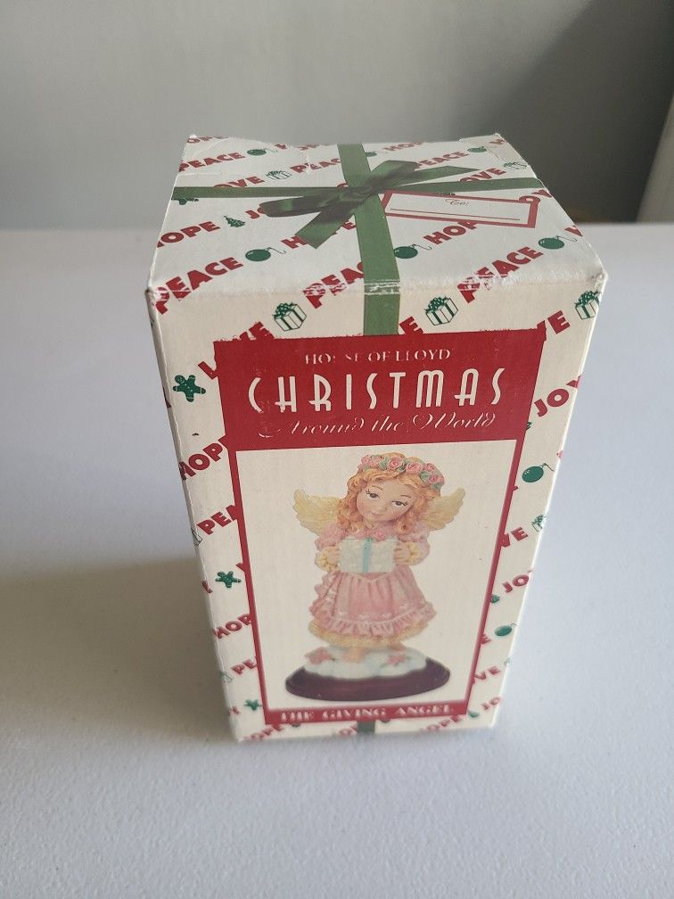 Vintage House Of Lloyd CHRISTMAS AROUND THE WORLD The Giving Angel 1996 Figurine