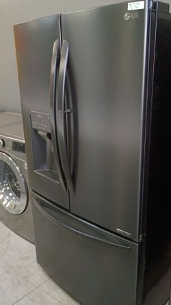 LG grey French door refrigerator with warranty delivery available fee depends on address 🏠🚛🛣️