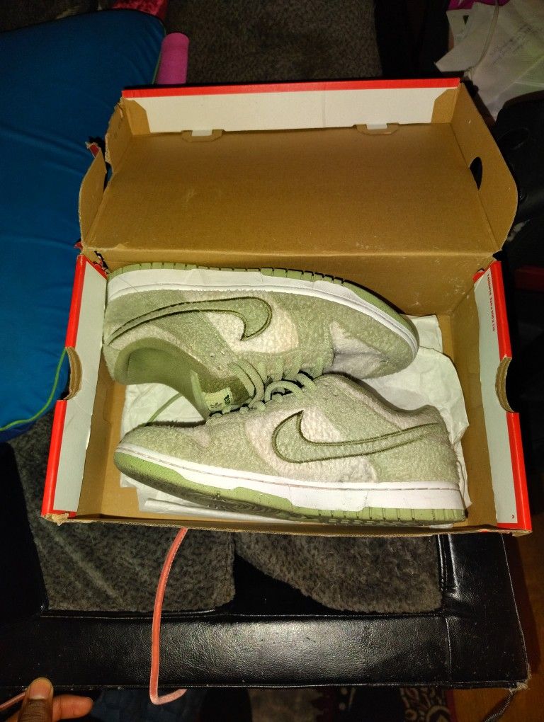 Women's Dunk Low SE 'Fleece