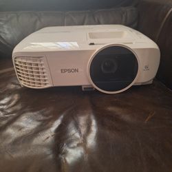 Epson Home Cinema Projector 