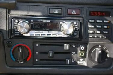Oldschool Kenwood Car Radio