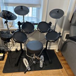 Alesis Turbo Mesh Kit Electric Drum Set