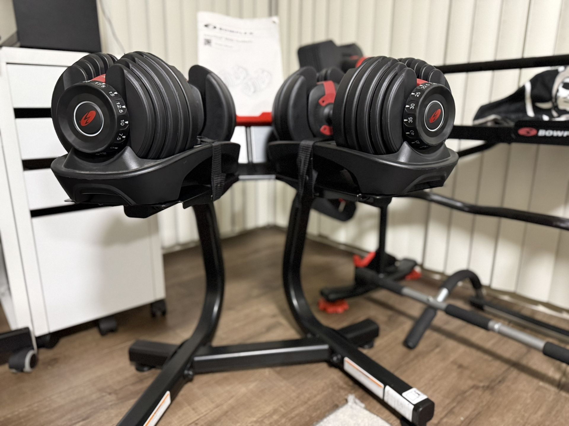 Bowflex SelectTech 552 Dumbbells With Stand.