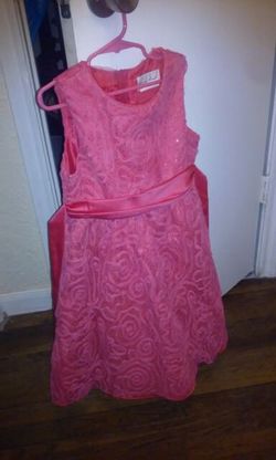 Girls dress.