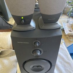Harman Kardon 3-Piece Computer Speaker System w/ Subwoofer & Satellite HK395.