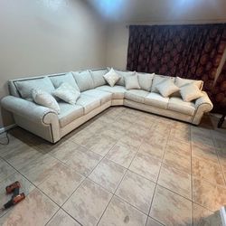 Hermosas salas hechas a medida no se necesita credito. No,se revisa credito 0% Interes