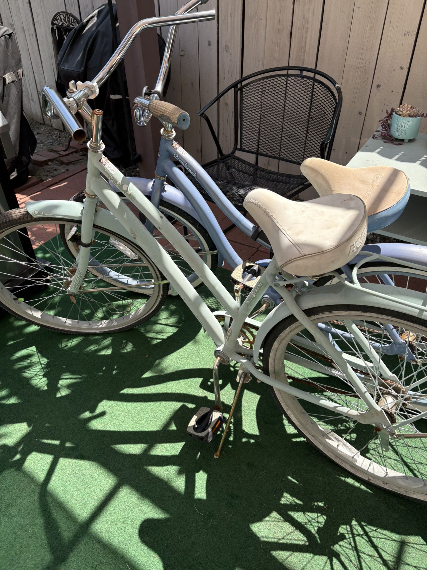 Beach Cruiser Bikes 2 Of Them! One Hold Air The Other New Needs Tubes Only $30 For Both!!!!