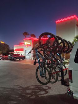 5 bike velocirax vertical hitch bike rack