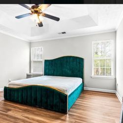 Beautiful Green and Gold King Size Bed