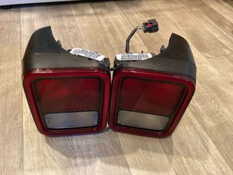 Set of Gladiator tail lights