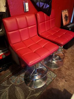 Want gone asap! 2 Barstools red