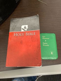 Holy Bible/ new testament books
