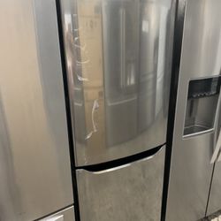 LG 24” Bottom Freezer In Stainless Steel New Open Box