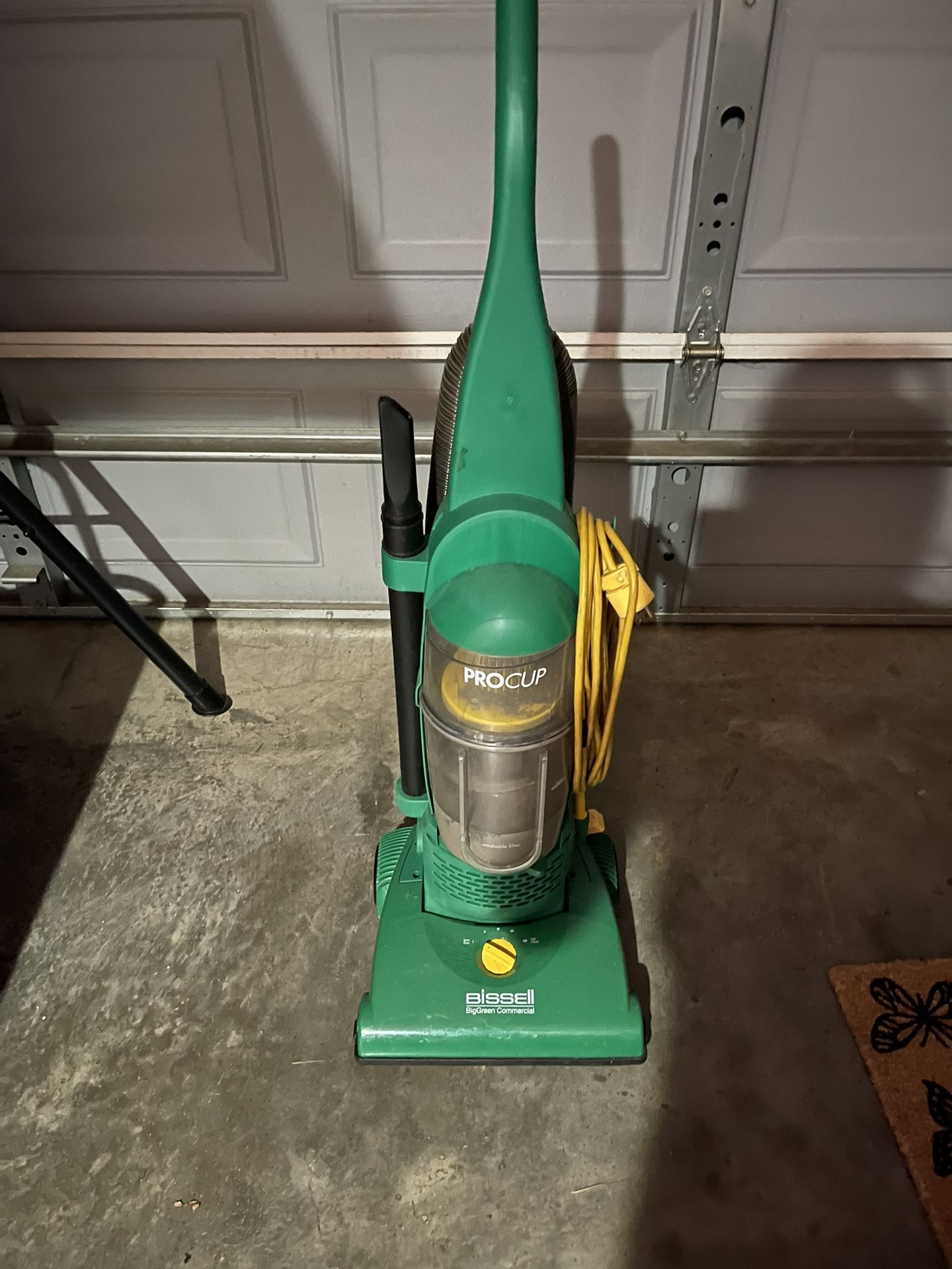 Bissell Commercial Vacuum 