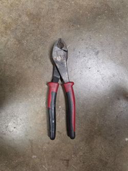 Klein Tools J248-8 Journeyman Diagonal Cutting Plier