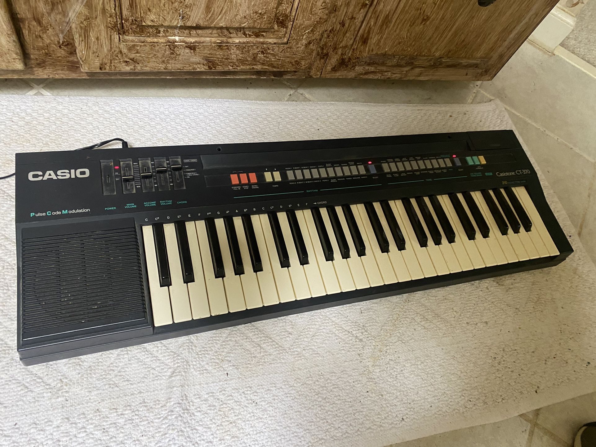CASIO PIANO KEYBOARD