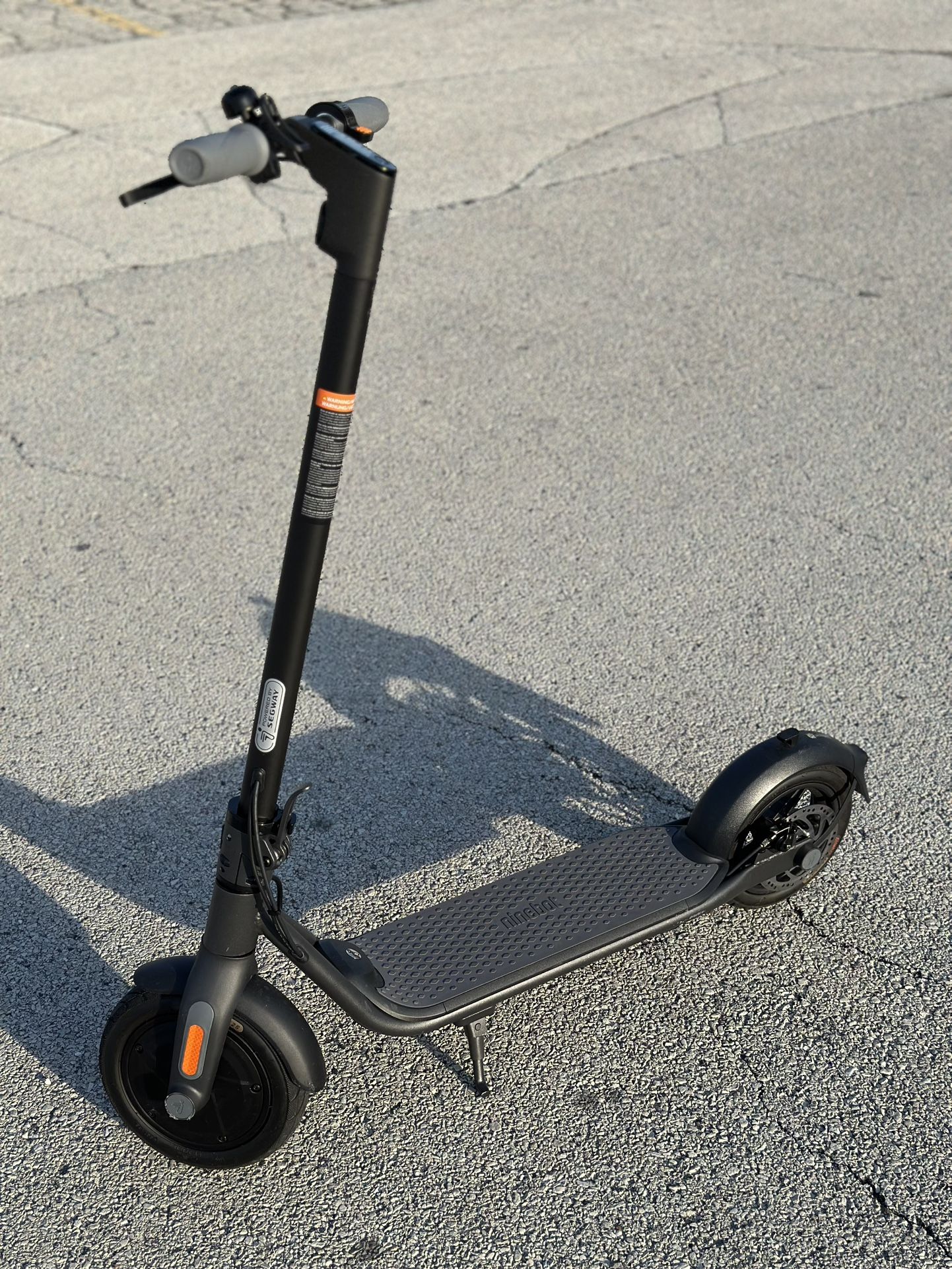 Ninebot KickScooter F2