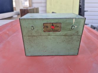 Vintage Polly Prim Green Tin Recipe Box Container