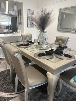 Detail dining set